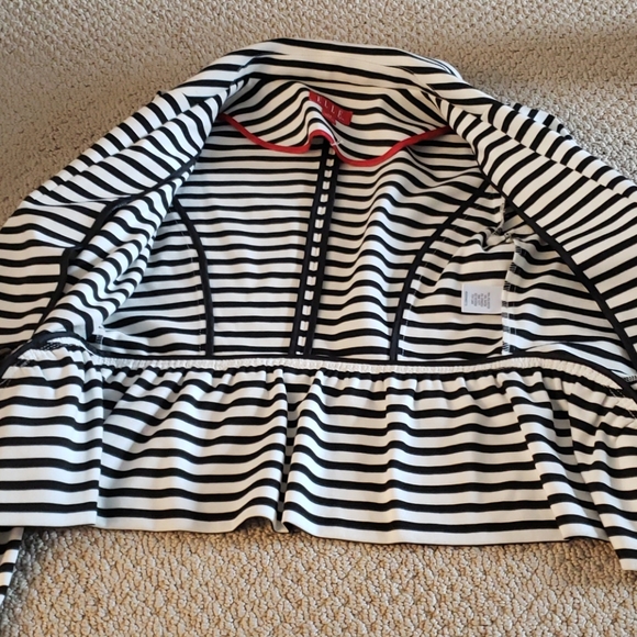 Striped Peplum Blazer - Picture 6 of 6